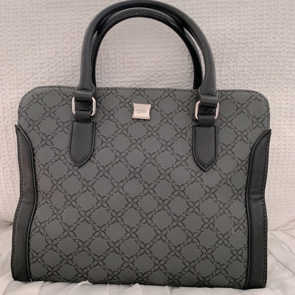 Nine wester purse